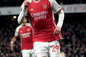 爱游戏平台-包含CBA季后赛倒计时，阿森纳关键时刻远射贴柱，细节引发关注，媒体盛赞，年轻球员得到机会的词条