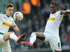 包含集结日德国杯焦点战,门兴格拉德巴赫刷新队史纪录,话题不断,资深球员宣示担当的词条 包含集结日德国杯焦点战,门兴格拉德巴赫刷新队史纪录,话题不断,资深球员宣示担当的词条