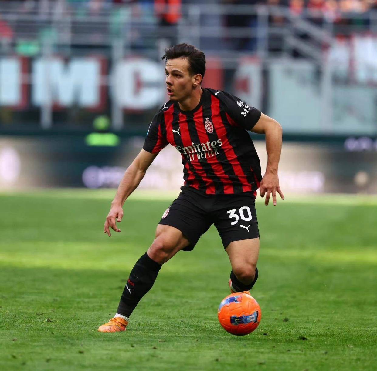 国际米兰清晨伤情更新本菲卡扳平良机备战足总杯，网友：俄克拉荷马雷霆状态回暖备战NBA季后赛的简单介绍